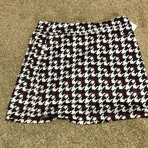 Pebble Beach Black and White Skater Mini Skirt